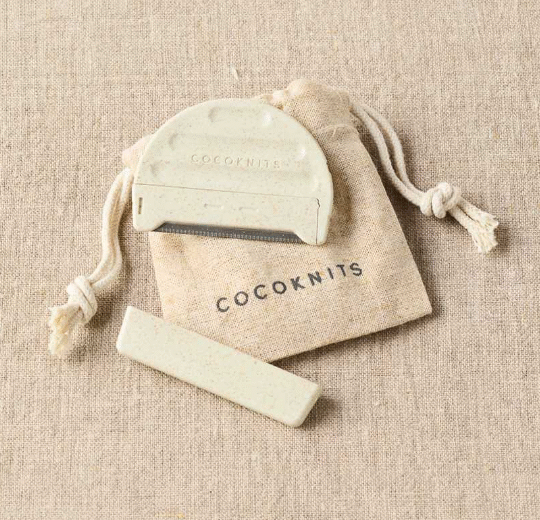 Cocoknits Fuzz Off Comb II